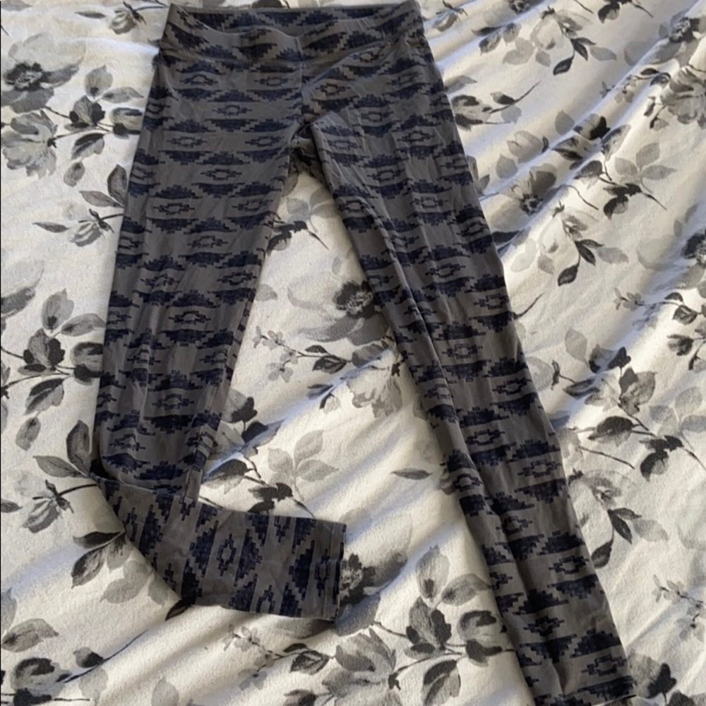 Victoria’s Secret Pink leggings